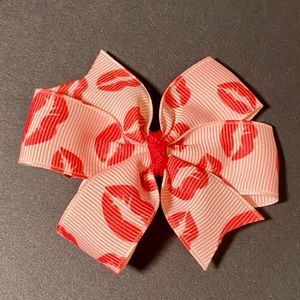 Pinup hair bows
